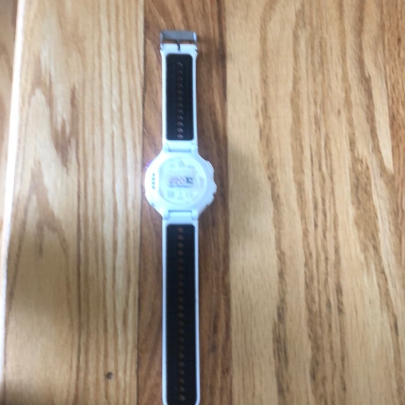 Garmin Forerunner 220 - Picture 3 of 3